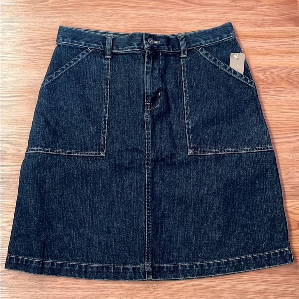i.e. relaxed Dark Wash Denim Skirt with Pockets Size 8
